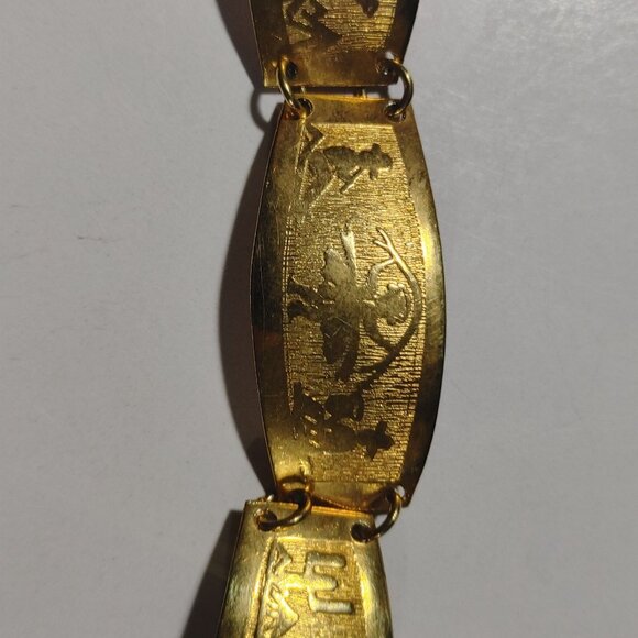 Vintage Peruvian Gold Toned Bracelet Storytelling Engravings Hook Closure - Picture 6 of 9